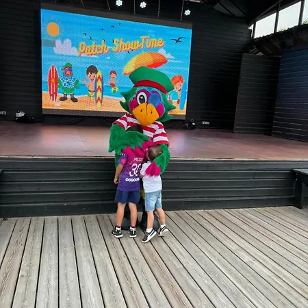 Kemp Mobil 253 La Reserve 4 Etoiles A *