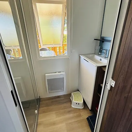 Mobil 253 La Reserve 4 Etoiles A *